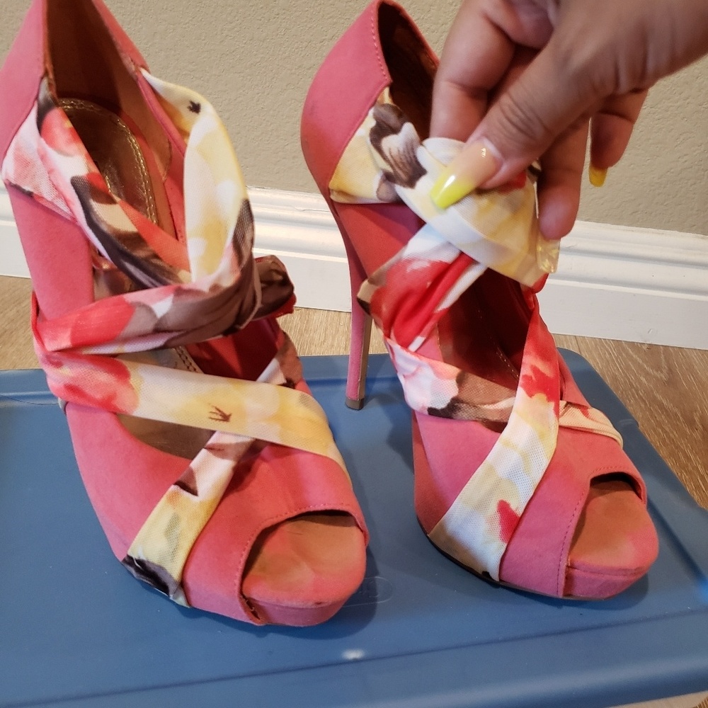 Peep toe heels
